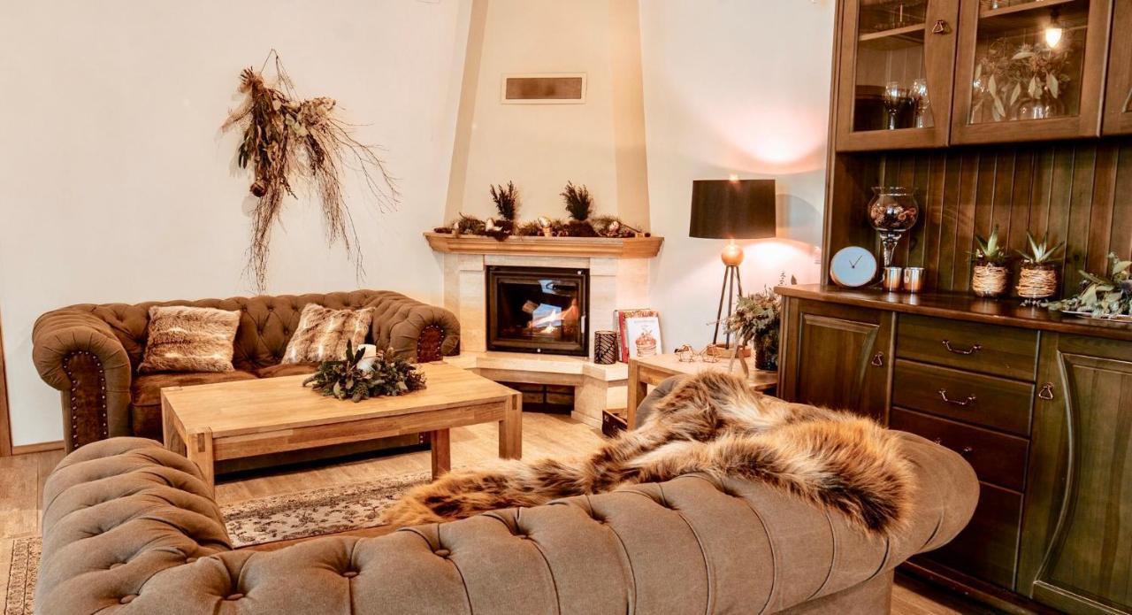 Guest House In Dobele City Center- Pilsetas Maja Extérieur photo